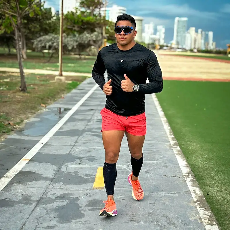 Daniel haciendo running